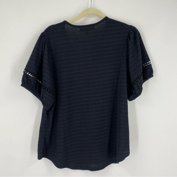 Como Black Women’s Slit V Neck Short Puffer Sleeve Blouse size 1X Black - Picture 3 of 3